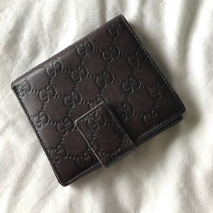 AUTHENTIC GUCCI Leather Brown Wallet.